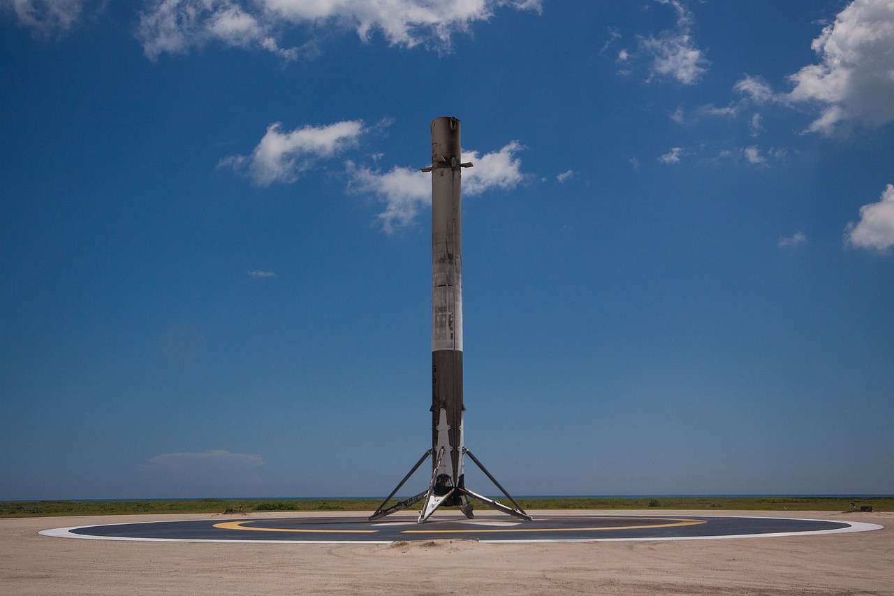 découvrez l'univers des véhicules autonomes, une technologie révolutionnaire qui transforme notre manière de se déplacer. apprenez comment ces véhicules intelligents améliorent la sécurité routière, optimisent les trajets et contribuent à un avenir plus durable. plongez dans l'innovation et l'impact des voitures autonomes sur notre quotidien.